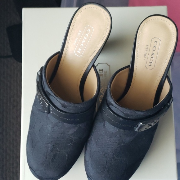 Coach Clogs - Picture 5 of 7